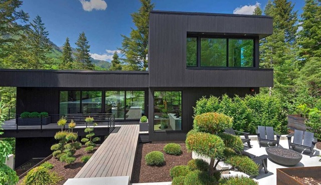 Luxury Modern Mountain Home