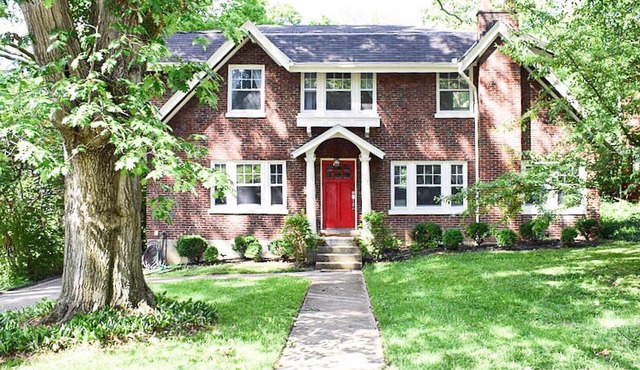 Luxury Modern Oasis 4BR 3BA Farmhouse, 10min to DT