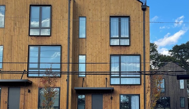 Luxury Modern Townhome w/Rooftop Terrace