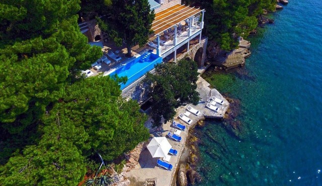 Luxury modern villa with swimming pool in Croatia