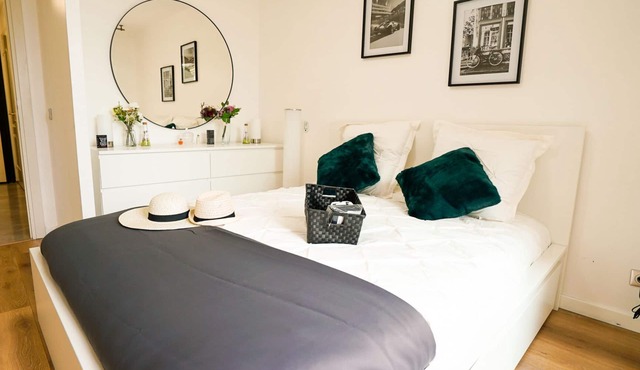 Luxury Monaco 2BD Suite +1st Class Car incl. Free Grand Prix Event Ticket