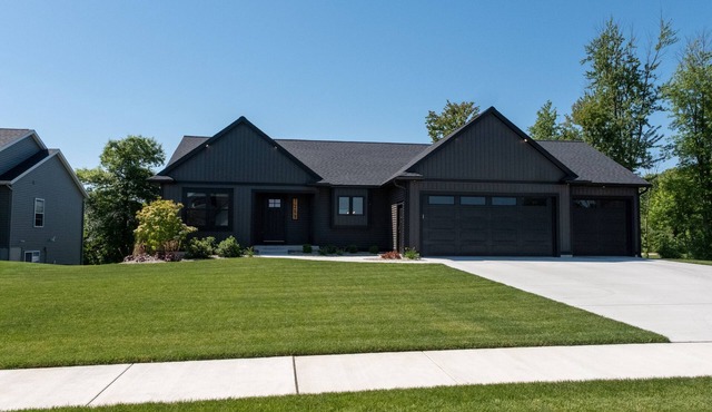Luxury Monthly Furnished Home