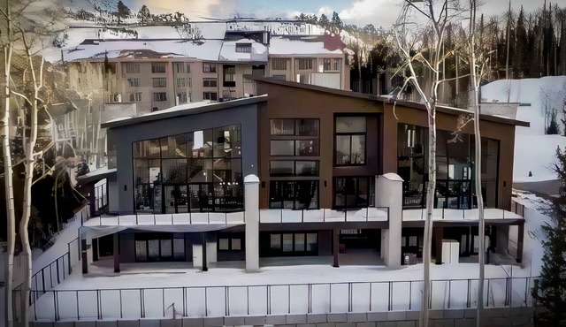 Luxury Mountain Escape- Ski-in/Ski-out 6BR/5.5 Bath, Hot Tub, Sauna & Fireplace