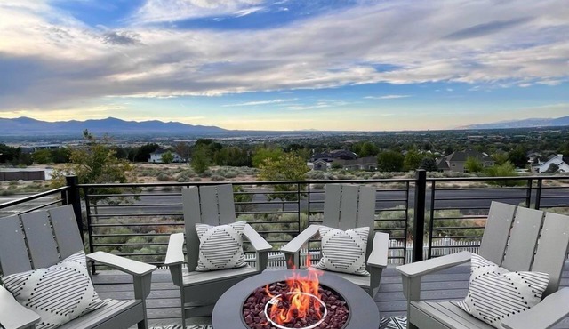 Luxury mountain home | 6BR + office, spa, sauna, game & bunk rooms, epic views