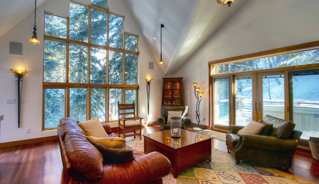 Luxury Mountain Home Less Than A Half Mile Walk To Sundance Resort