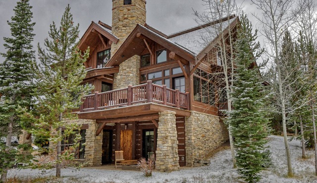 Luxury mountain house steps from the ski hill