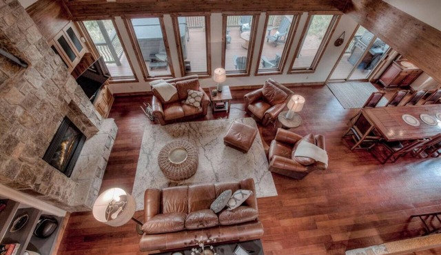 Luxury Mountain Retreat | Private Hot Tub Stunning Views Dog Friendly Near 6 Ski Resorts