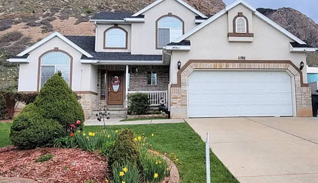 Luxury Mountain Retreat – 5BR Home Near Ski Resorts