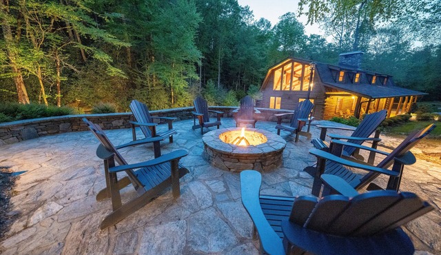 Luxury Mountain Cabin On 320+ Acres Near Asheville, Lake Lure & Hendersonville