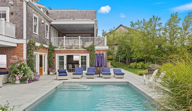 Luxury Nantucket Getaway; Pool and Spa, Close to Town, Sleeps 22, Accessible