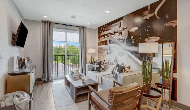 Luxury Nashville Getaway 6 Min to Broadway