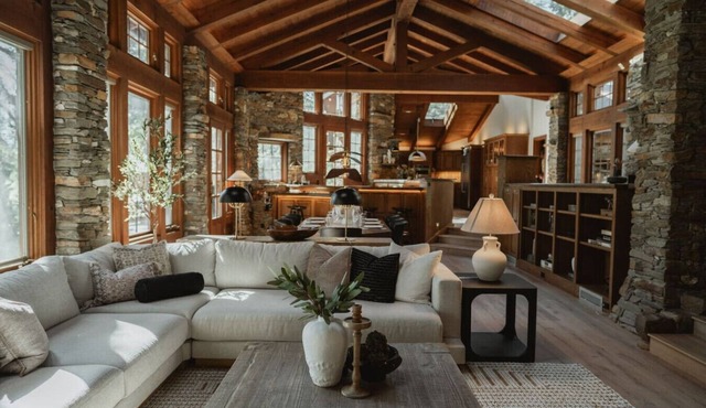 Luxury Nature Getaway *Stone House* by Casa Oso