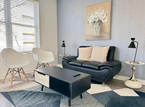 Luxury New 1B1B Private Balcony w Dryer Washer 525Pkwy211