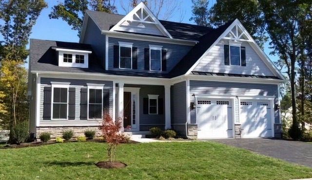 Luxury new 5 BR/4 BA Home