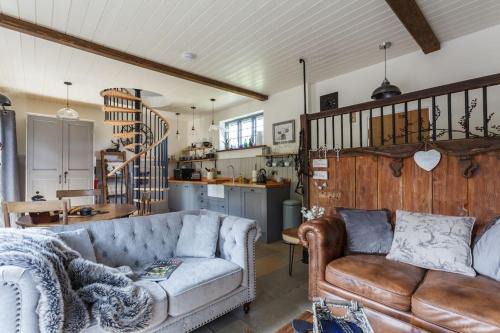 Luxury New Forest Barn, ideal for couples