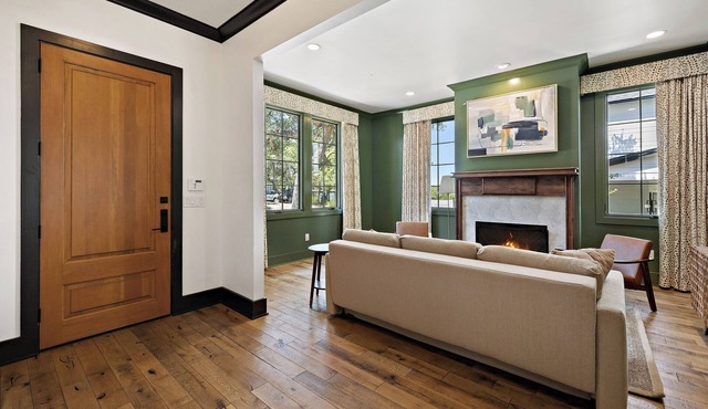 Luxury Oasis : Heated Pool + New Design