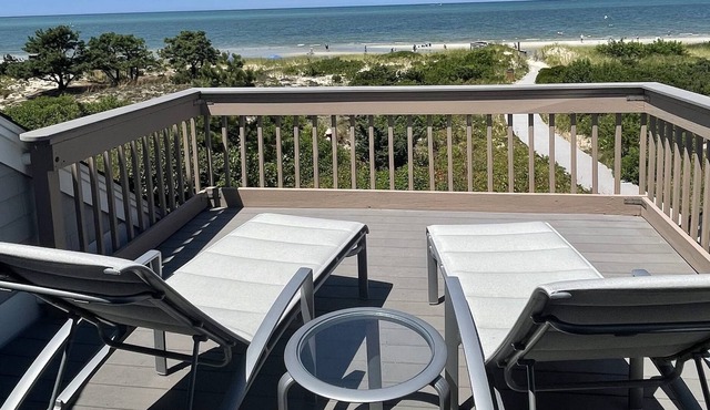 Luxury Ocean Edge Resort Beachfront Villa