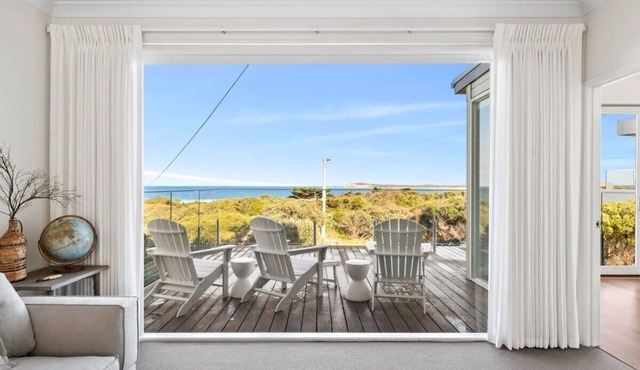 Luxury ocean front holidays, footsteps to beach