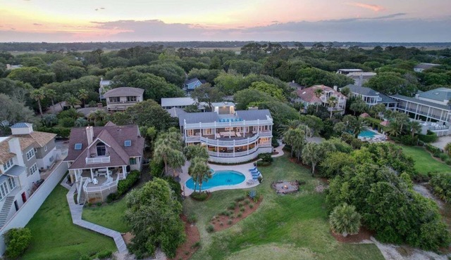 Luxury Oceanfront Home with Pool, Guest House, Tiki Bar and Direct Beach Access