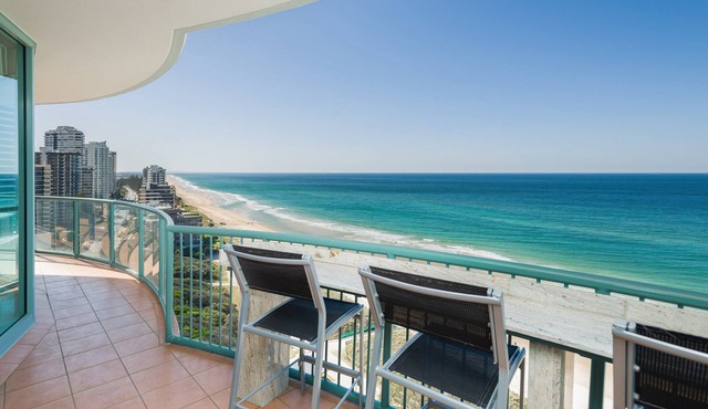 Luxury Oceanfront 3 Bedroom Platinum Sub-Penthouse