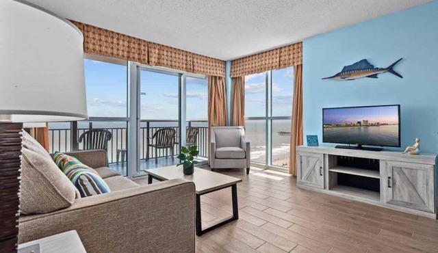 Luxury Oceanfront 3 Bedroom Condo On The Boardwalk!