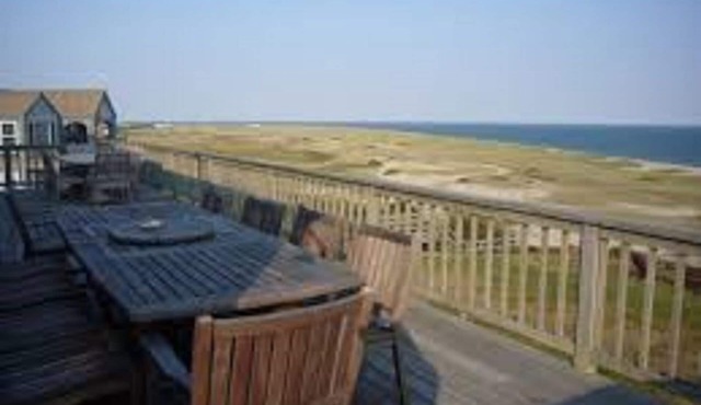 LUXURY OCEANFRONT ESTATE! Private beach & heated pool & hot tub. Sleeps 20!