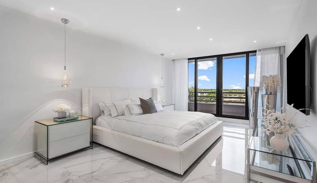 Luxury Oceanfront Living in Boca Raton - Unparalleled Paradise Awaits!
