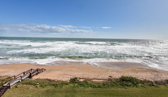 Luxury Oceanfront Condo with Breathtaking Views Pool WiFi ~ CH516