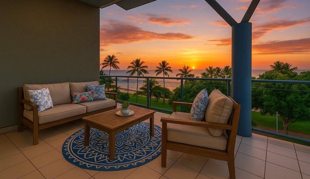 Luxury Oceanview Penthouse | The Strand | Walk Everywhere