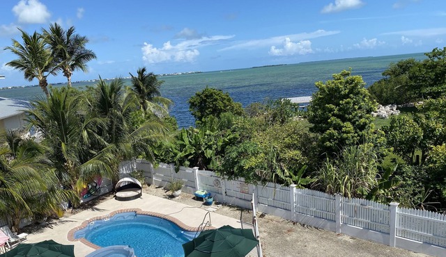 Luxury Oceanview Pool Eco-friendly Villa Near Key West