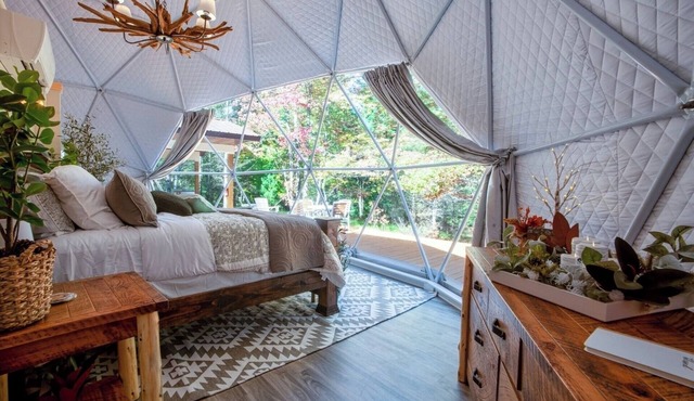 Luxury on the Edge of Traverse City - 7