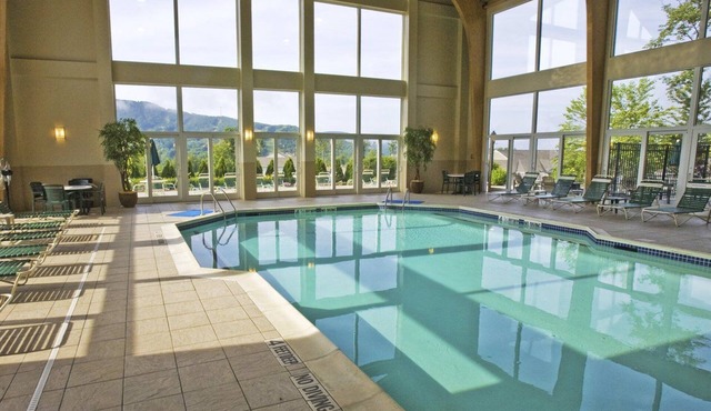 Luxury one bedroom and one bathroom unit with full amenities