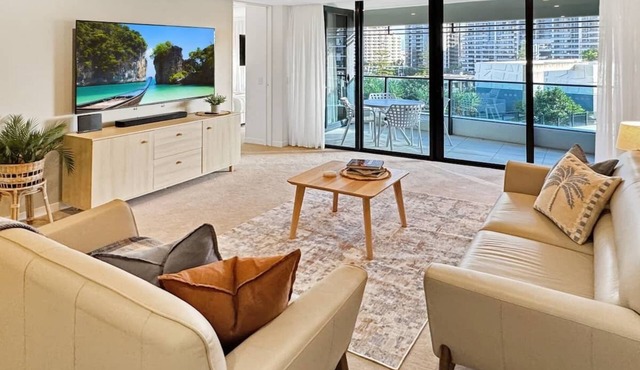 Luxury Oracle Stay Tower 1 Retreat 2BR Lvl5