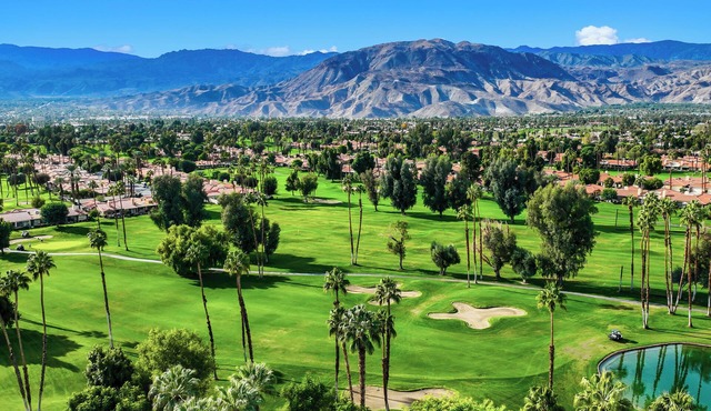 Luxury Palm Desert Mid-Century Home Private Pool Golf Course