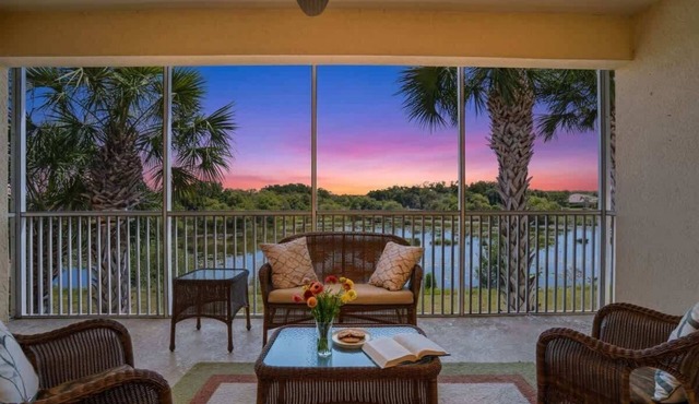 Luxury Palmer Ranch Home-Siesta Key, Pickleball & Pool