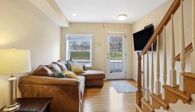 Luxury Parkfront Haven with Hot Tub - Beloved by Families & their Dogs