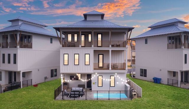 Luxury PCB! 5BR Beach House w/Pool, Elevator, Outdoor Grill, Arcade – Sleeps 16