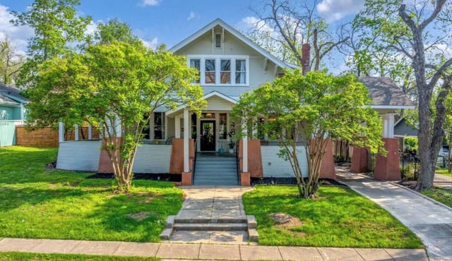 Luxury Pearl District Home + Casita Sleeps 18, Walk to Downtown & Riverwalk
