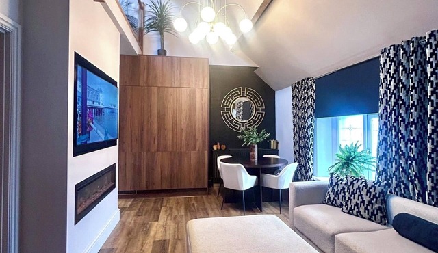 Luxury Penarth Loft - Near Cardiff; Great for Entertainment and Sporting Events