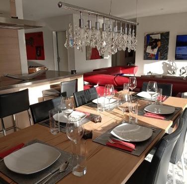 Luxury Penthouse 4 Bedroom 8 Min walk to WEF Davos