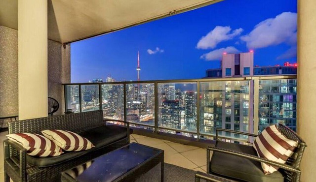 Luxury Penthouse ~ 5* Location ~ Breathtaking View