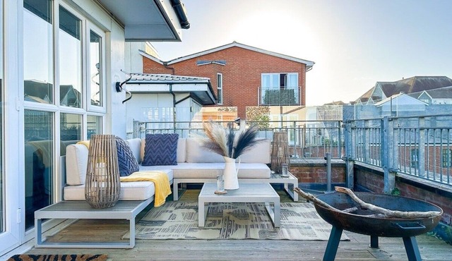 Luxury Penthouse Flat | Available Thu - Mon Weekly