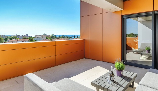 Luxury Penthouse Viki with sea view