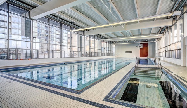 Luxury PENTHOUSE w BREATHTAKING CN TOWER VIEWS