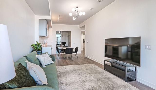 Luxury penthouse with a beautiful view, 3 bedrooms, private balcony, and more.