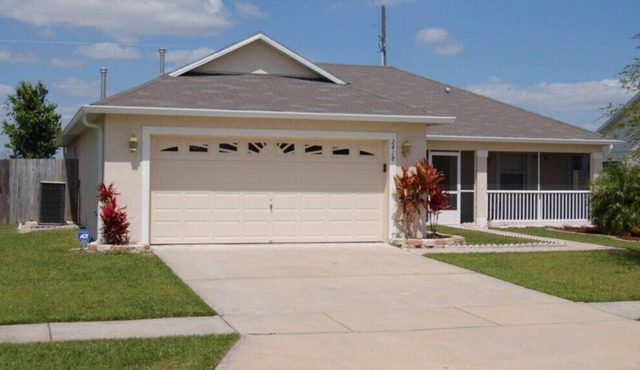 Luxury Pet-Friendly Enclosed Yard, 3 Bed, 2 Bath Vacation Pool Home, Florida