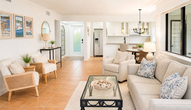 Luxury PGA National Golf Villa - Lanai - Walk to Resort
