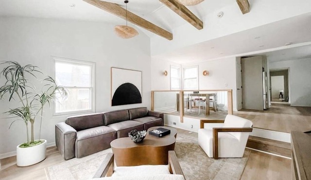 *Luxury Pittsford Village 3Br at the Demler House*