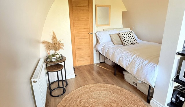 Luxury Pod~ great views~ en suite~ central heating