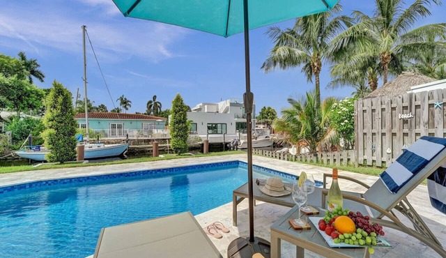 Luxury Pool Home by FT Lauderdale Beach & Airport
